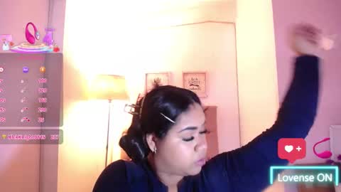 nahomi  online show from 10-15-25, 09:26