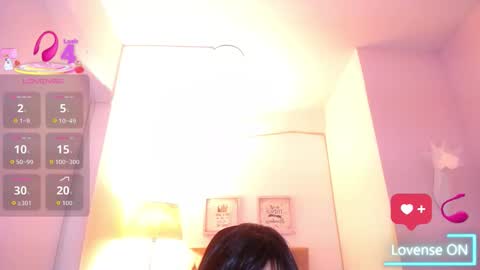 nahomi  online show from 11-11-25, 12:54