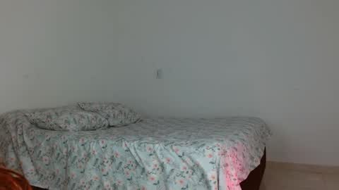 Snapshot of _nayade_ chatting on 02-26-25, 10:53 _nayade_ online show from 02-26-25, 10:53