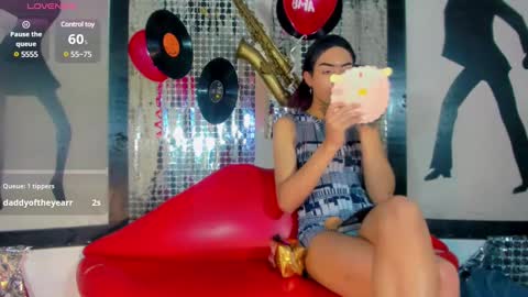 Snapshot of _nickyminach chatting on 02-17-25, 07:42 Nicky Please help me with your thumbs up its importan online show from 02-17-25, 07:42