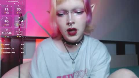 Nicole online show from 11-27-25, 03:08