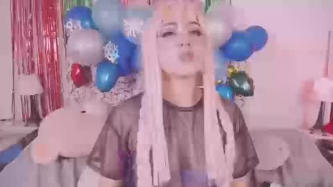 niiky online show from 12-20-24, 03:31