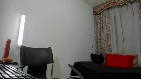 Niki online show from 02-06-25, 10:43