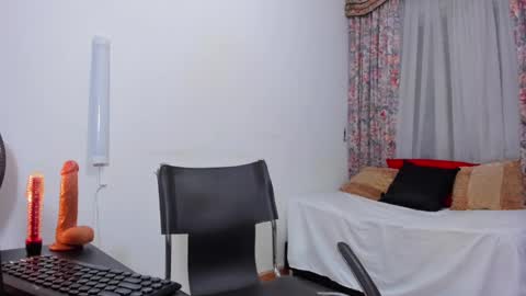 Niki online show from 02-20-25, 10:59