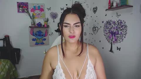 Snapshot of _ninahot chatting on 11-04-25, 04:55 Nina online show from 11-04-25, 04:55