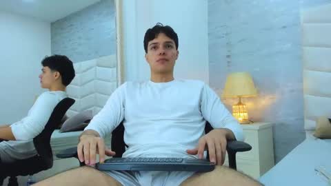 Snapshot of _noah_heyden chatting on 01-22-25, 07:13 Noah Heyden online show from 01-22-25, 07:13