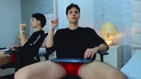 Snapshot of _noah_heyden chatting on 01-23-25, 01:02 Noah Heyden online show from 01-23-25, 01:02