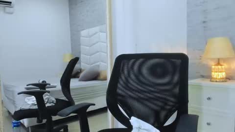 Snapshot of _noah_heyden chatting on 01-24-25, 04:39 Noah Heyden online show from 01-24-25, 04:39