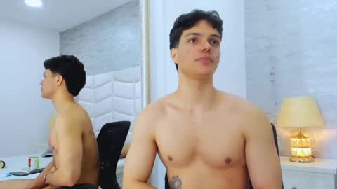 Snapshot of _noah_heyden chatting on 01-25-25, 05:08 Noah Heyden online show from 01-25-25, 05:08