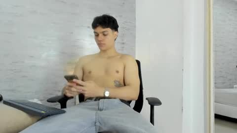 Snapshot of _noah_heyden chatting on 02-10-25, 03:32 Noah Heyden online show from 02-10-25, 03:32