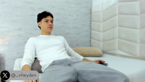 Snapshot of _noah_heyden chatting on 02-13-25, 01:48 Noah Heyden online show from 02-13-25, 01:48