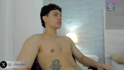 Snapshot of _noah_heyden chatting on 02-21-25, 02:06 Noah Heyden online show from 02-21-25, 02:06