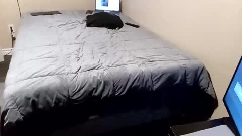 Olivia online show from 11-06-25, 10:05