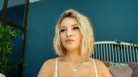 Alisa online show from 11-17-25, 05:13