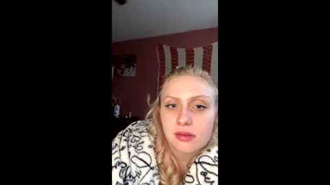 Snapshot of _peaceoutgirlscout_ chatting on 11-26-25, 10:00 _peaceoutgirlscout_ online show from 11-26-25, 10:00