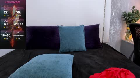  peach1  online show from 01-17-25, 08:44