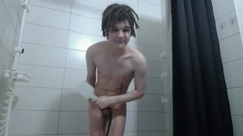 Snapshot of _peachtree_ chatting on 12-18-25, 04:40 Willie online show from 12-18-25, 04:40