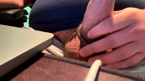 Snapshot of _peterson_ chatting on 02-10-25, 01:24 _peterson_ online show from 02-10-25, 01:24