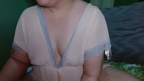 Snapshot of _pinayglamourbum_143xxx_ chatting on 02-17-26, 01:13 Pinaylovelybum online show from 02-17-26, 01:13