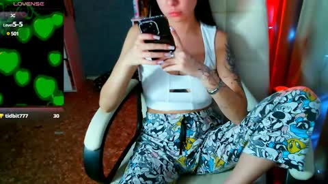 Ilona online show from 12-23-24, 11:57
