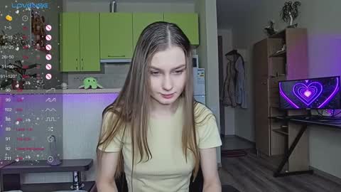 Snapshot of _pinkypie__ chatting on 12-21-24, 10:50 Lili online show from 12-21-24, 10:50
