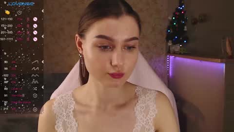 Snapshot of _pinkypie__ chatting on 01-27-25, 10:38 Lili online show from 01-27-25, 10:38