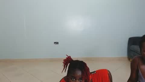 Snapshot of _prettyred chatting on 10-02-25, 11:06 _prettyred online show from 10-02-25, 11:06