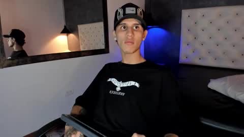 wav online show from 11-10-25, 10:53