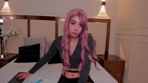 Rebeca online show from 09-28-25, 01:38