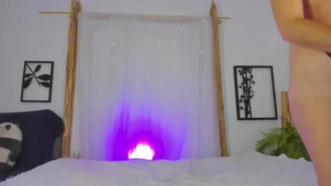 Snapshot of _redmoon chatting on 10-10-25, 07:24 Moon online show from 10-10-25, 07:24