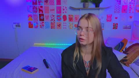 LISSAPVT IS OPEN online show from 02-06-25, 10:04
