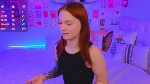 LISSAPVT IS OPEN online show from 02-09-25, 06:54