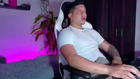 Roberto online show from 11-08-25, 12:27