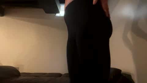 Snapshot of _rose_michelle chatting on 12-25-24, 02:02 Rose Michelle online show from 12-25-24, 02:02