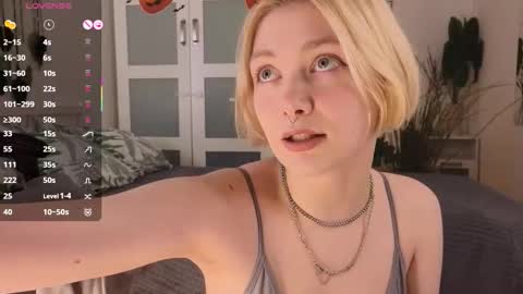 Snapshot of _rude_girl_ chatting on 10-30-25, 03:46 Eve online show from 10-30-25, 03:46