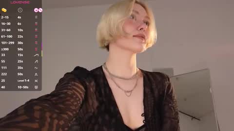 Snapshot of _rude_girl_ chatting on 11-02-25, 03:36 Eve online show from 11-02-25, 03:36