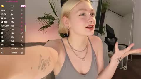 Snapshot of _rude_girl_ chatting on 11-10-25, 04:17 Eve online show from 11-10-25, 04:17