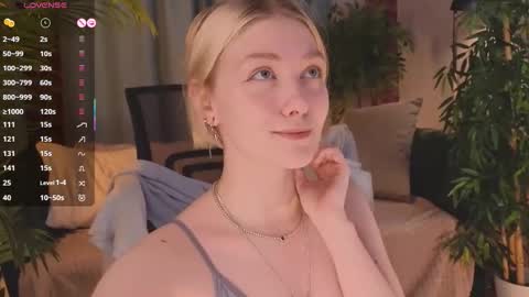 Snapshot of _rude_girl_ chatting on 11-23-25, 03:34 Eve online show from 11-23-25, 03:34