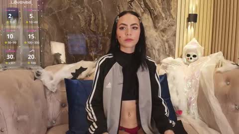 Sabrina online show from 10-13-25, 07:47