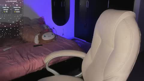   online show from 12-20-25, 07:32