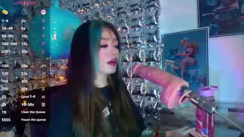 Zacura online show from 11-18-25, 12:05