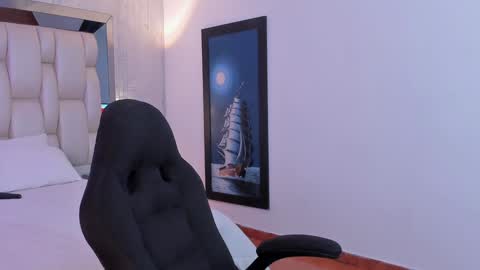 Sara online show from 12-20-24, 03:00