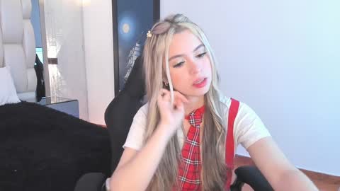 Sara online show from 12-29-24, 03:03