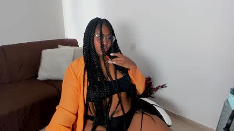 Ms. JONES  online show from 01-30-25, 03:51