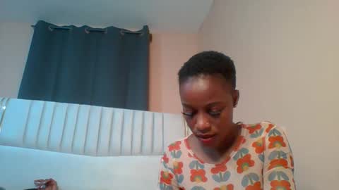 _sassydiva_ online show from 11-19-25, 11:32