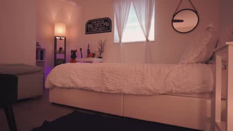 Savii online show from 10-15-25, 03:23