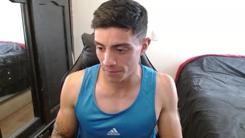 Snapshot of _schnnneider_ chatting on 10-10-25, 08:30 SCHNEIDER online show from 10-10-25, 08:30