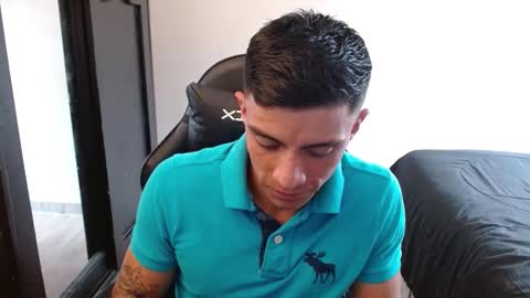 Snapshot of _schnnneider_ chatting on 10-28-25, 03:58 SCHNEIDER online show from 10-28-25, 03:58