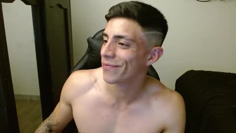 Snapshot of _schnnneider_ chatting on 10-29-25, 04:26 SCHNEIDER online show from 10-29-25, 04:26