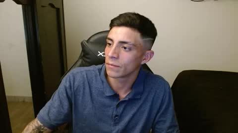 Snapshot of _schnnneider_ chatting on 10-29-25, 11:17 SCHNEIDER online show from 10-29-25, 11:17